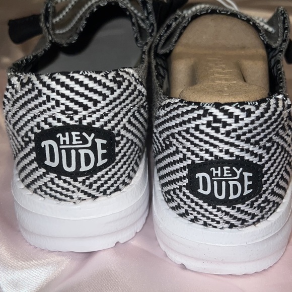 HEY DUDES new - Picture 4 of 5